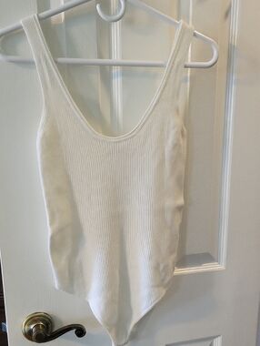 Abercrombie & Fitch White Ribbed Scoop-Neck Bodysuit